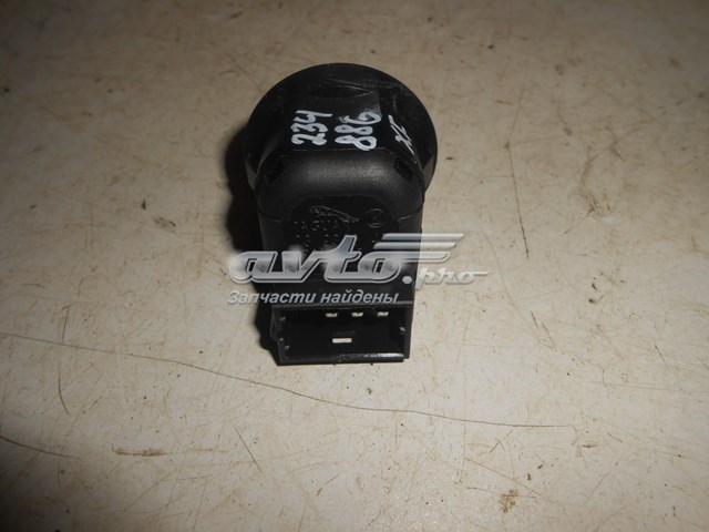 Купити XR826759 Jaguar 