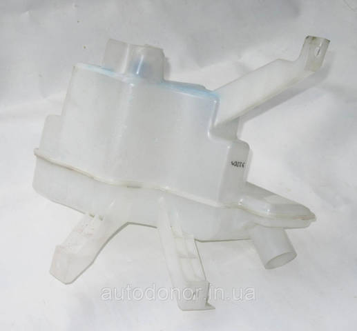 289103NF0A Nissan/Infiniti Бачок склоомивача
