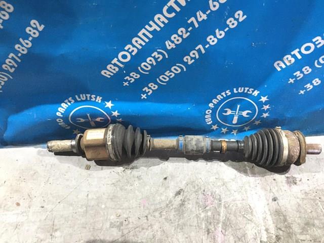 Ліва піввісь FG0125600 Mazda
