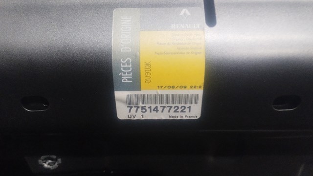 Купити Двері передні ліві Renault Scenic II JM0, JM1