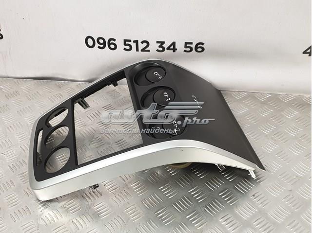 Купити EG2155210 Mazda 