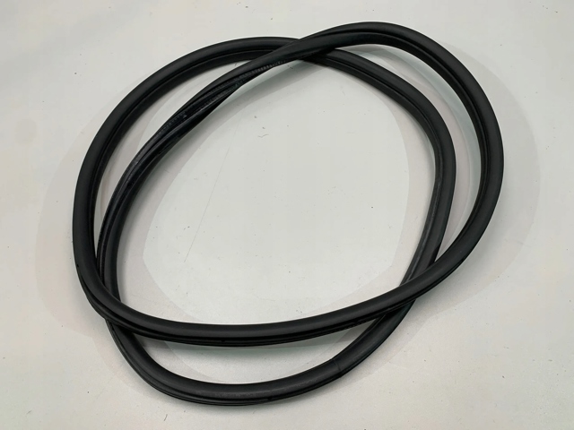 7258311 BMW 