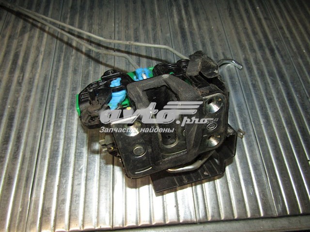 814204Y000 Hyundai/Kia Замок задньої дверї, правої