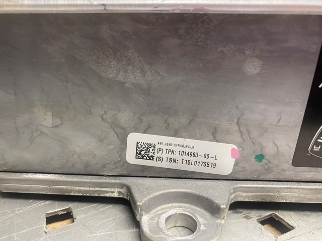Купити 101496300L Tesla 