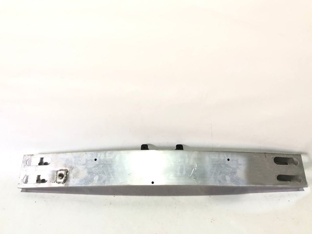 Підсилювач бампера переднього Nissan/Infiniti 620306CA0A