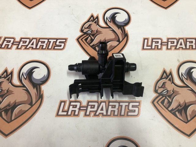 Купити LR114653 Land Rover 