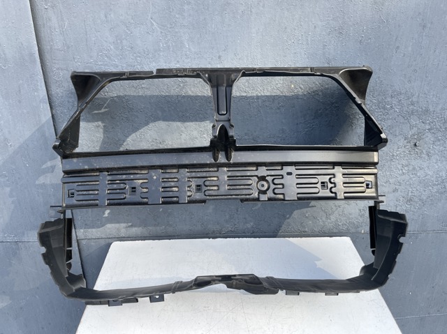 Повітропровід радіатора 51748074611 BMW