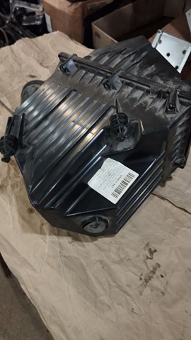 Водостік лобового скла, жабо Jaguar J9C3166 ціна, від 223.67 USD