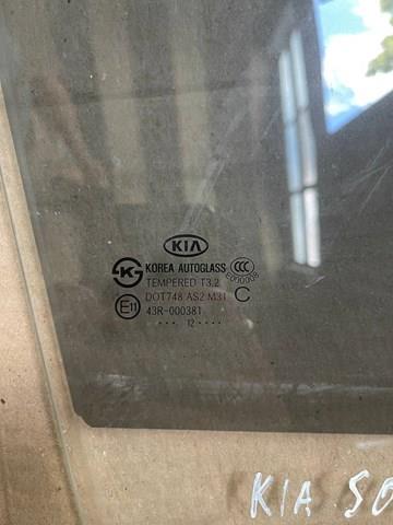 824212K000 Hyundai/Kia Скло пасажирських дверей