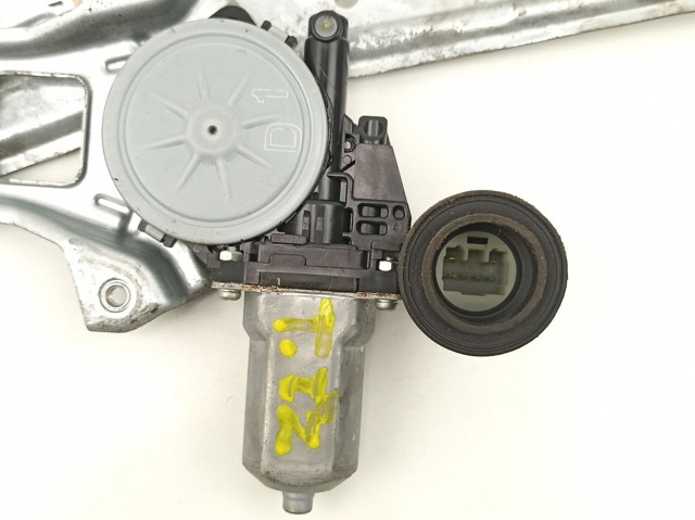 Двигун склопідіймача двері передньої, правої Toyota 85710B2040 ціна, від 22.81 USD