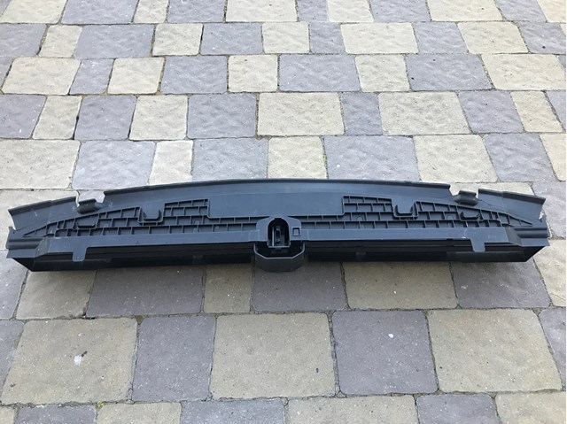 Жалюзі радіатора охолодження 51749464208 BMW