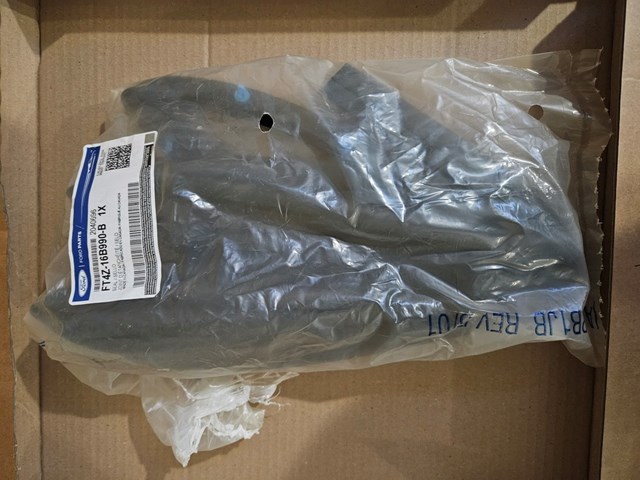 2040696 Ford 