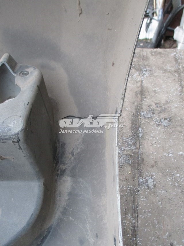 Задній бампер 850221LB4H Nissan/Infiniti