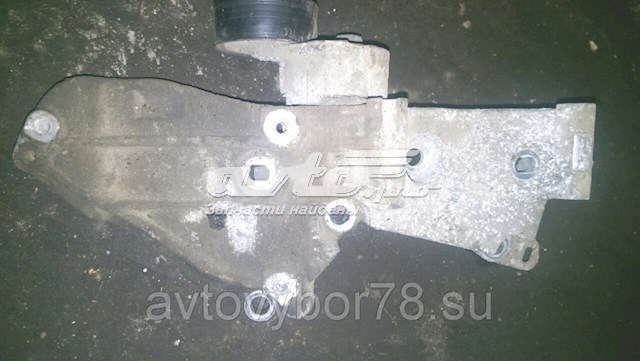 Кронштейн генератора (натяжний) Renault (RVI) 8200327134 ціна, від 8.29 USD