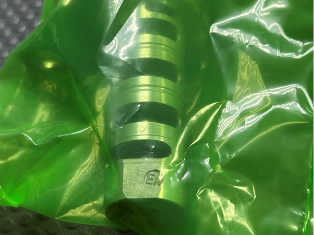 Купити LR024995 Land Rover Клапан фазорегулятора
