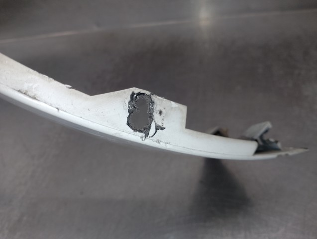 Купити 8200186288 Nissan/Infiniti Захисна решітка радіатора