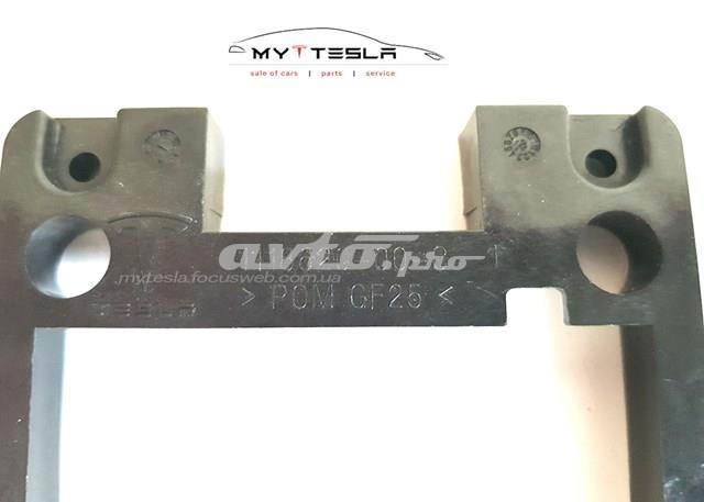  Tesla 111862000C ціна, від 27.96 USD