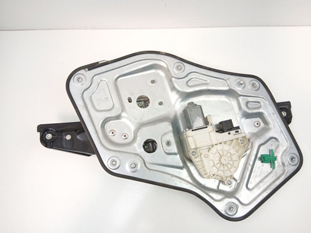  VAG 5L0837402 ціна, від 43.80 USD
