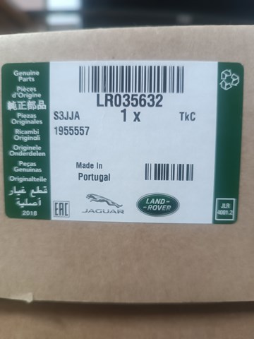 Шланг розширювального бачка, верхній Land Rover LR035632
