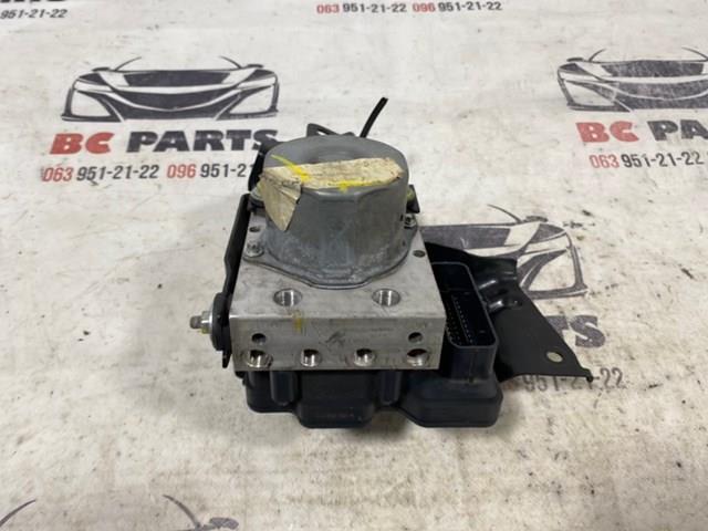 476604BA0A Nissan/Infiniti Блок управління АБС (ABS)
