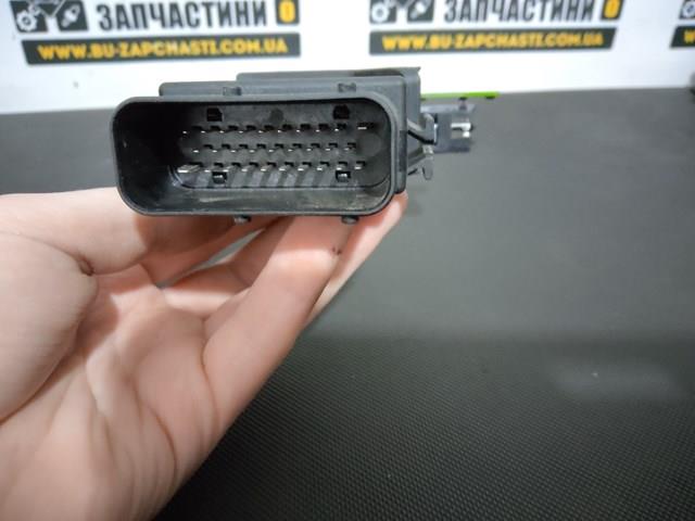  VAG 9776105415301