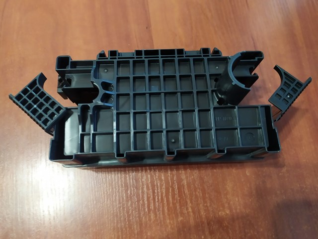 Купити 243826RA1A Nissan/Infiniti Кришка блока запобіжників