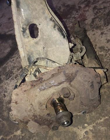 Важіль/тяга задньої підвіски подовжній нижній, лівий Mitsubishi MR102051 ціна, від 32.46 USD