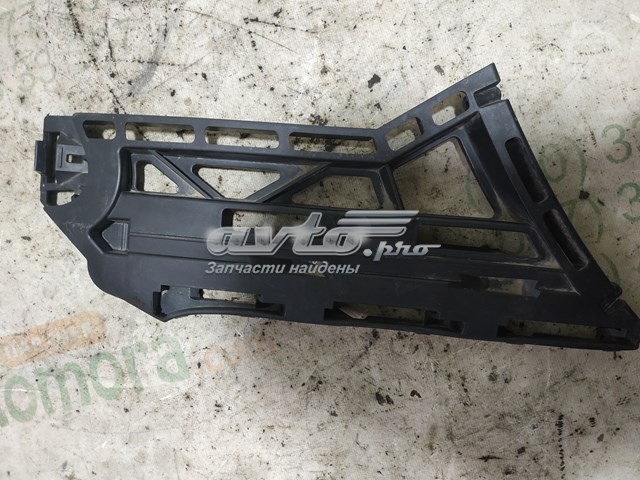 Напрямна переднього бампера, права VAG 1T0807178