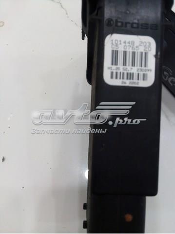 Блок кнопок склопідйомників VAG 101448203 ціна, від 10.60 USD