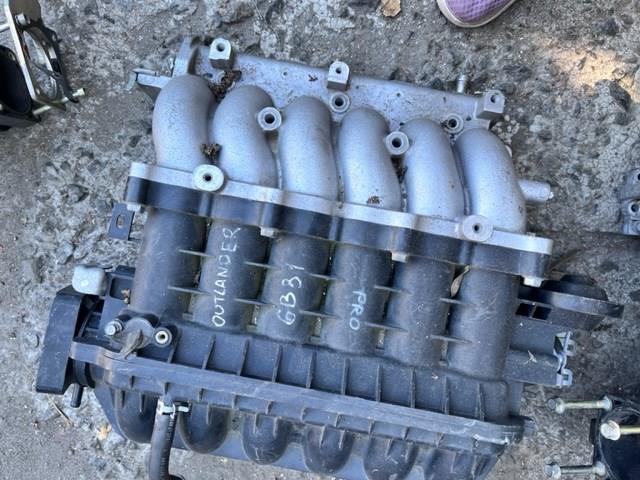 Впускний колектор 1542A080 Mitsubishi