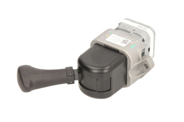 Кран стоянкового гальма A0004200284 Mercedes