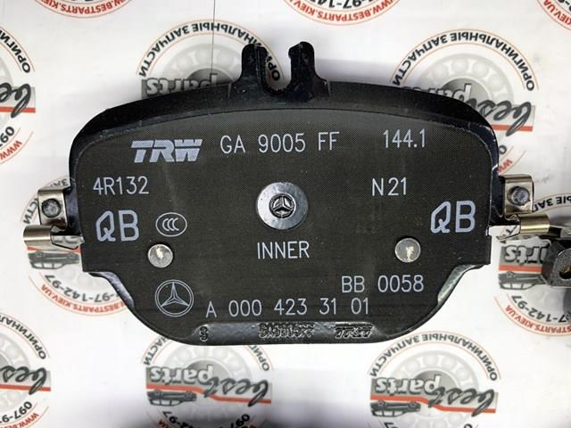 Задні дискові колодки Mercedes A0004207703
