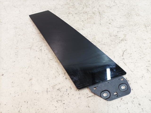 9J1845032A VAG Накладка стійки кузова зовнішня, центральна права