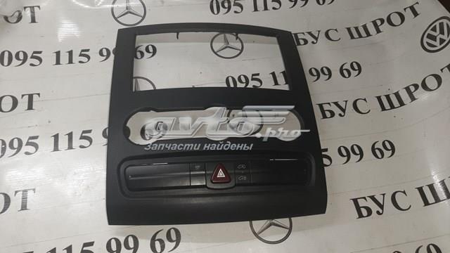 Купити A9066800017 Mercedes Облицювання приладів керування "торпедо"