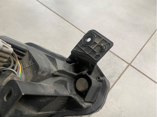84001SG031 Subaru Фара дальнього світла в зборі