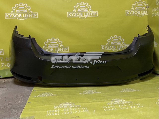 Бампер задній Mazda BDTS50221BBB