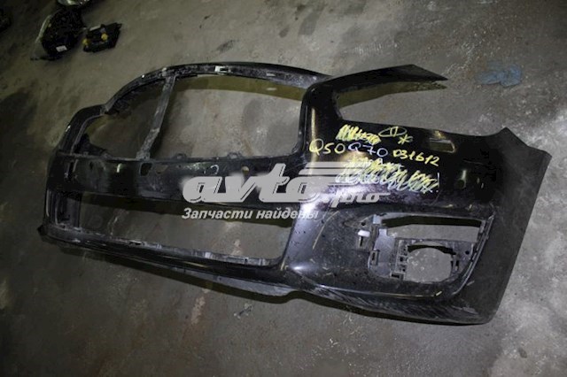 Передній бампер 620224HE0H Nissan/Infiniti
