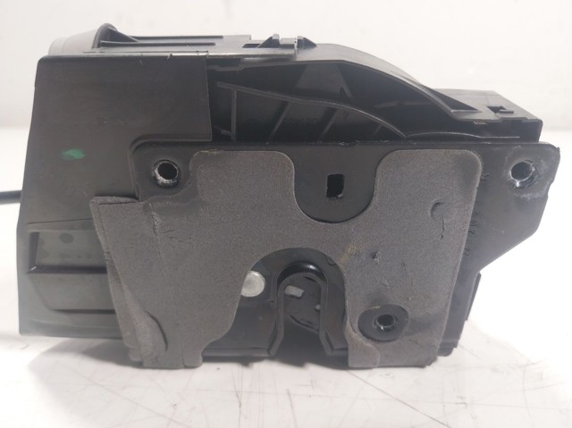 LR070430 Land Rover Замок задньої дверї, правої
