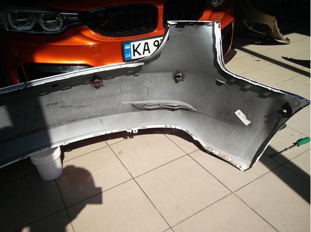 Задній бампер 1108905S5A Tesla