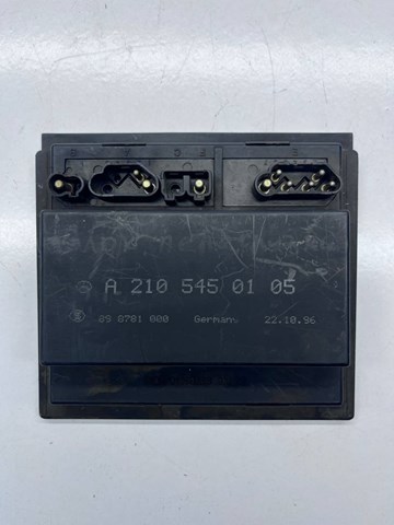 Купити A2105450105 Mercedes 