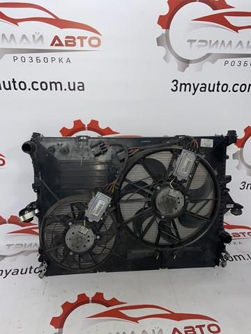 Дифузор радіатора охолодження, в зборі з двигуном і крильчаткою 7L0121203 VAG