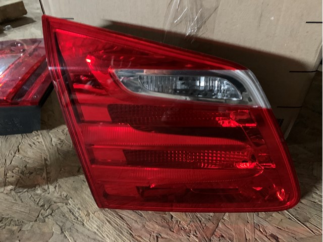 Ліхтар задній лівий, внутрішній 1668201164 Mercedes