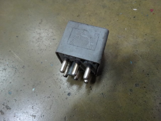  Bosch 0332002199 ціна, від 7.09 USD