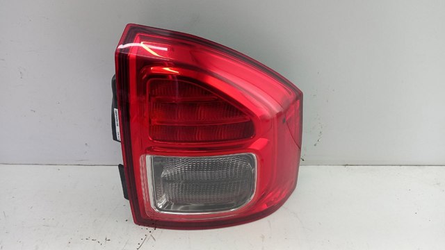 Задній правий стоп Chrysler 05182542AC
