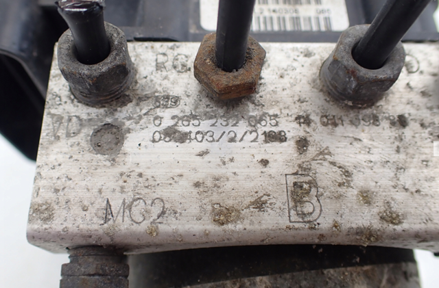 Блок АБС гідравлічний Bosch 0265232065 ціна, від 23.37 USD