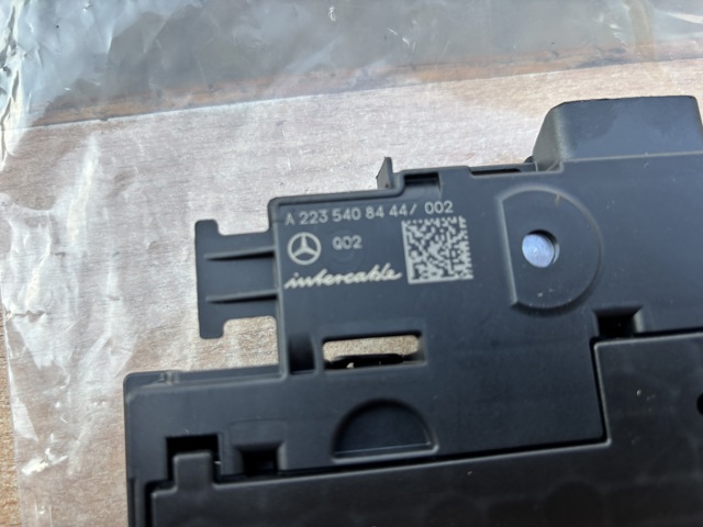  Mercedes A2235408444