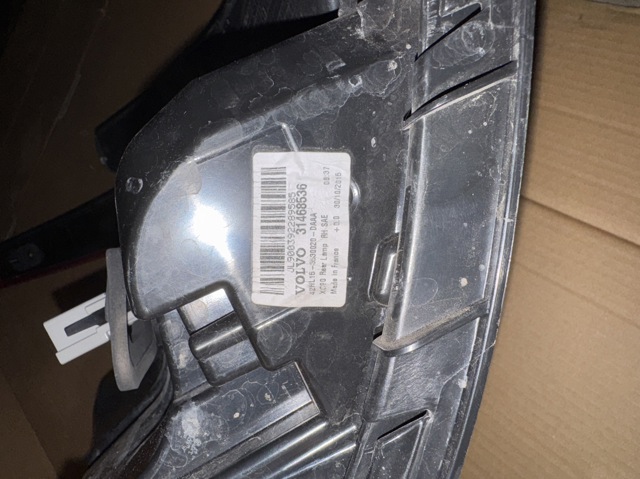 Купити 31468536 Volvo Задня права фара