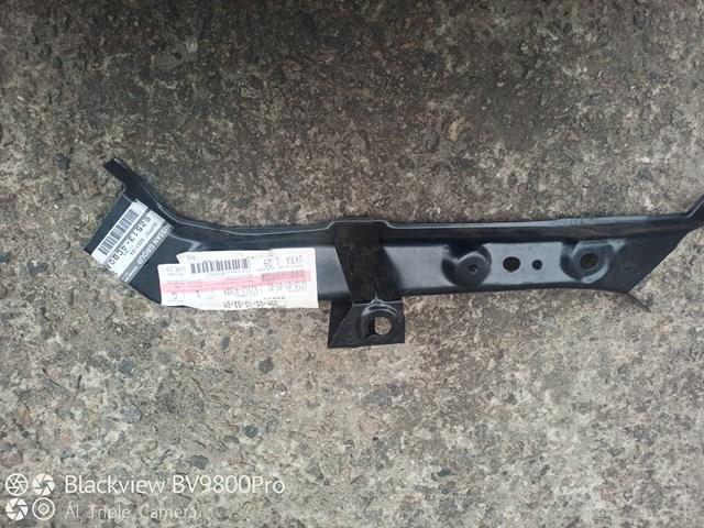 Купити 625124CB0B Nissan/Infiniti Кронштейн радіатора верхній, правий