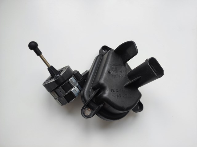 Купити 8352206 BMW Регулятор висоти фари