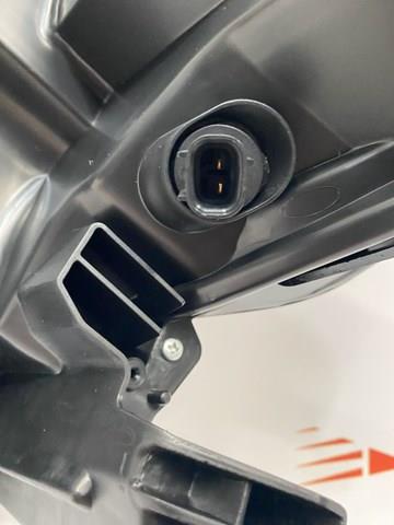 Фара права 8111006G10 Toyota